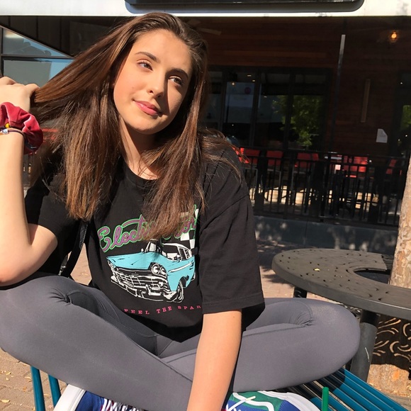 Meet your Posher, Grace - Picture 2 of 2